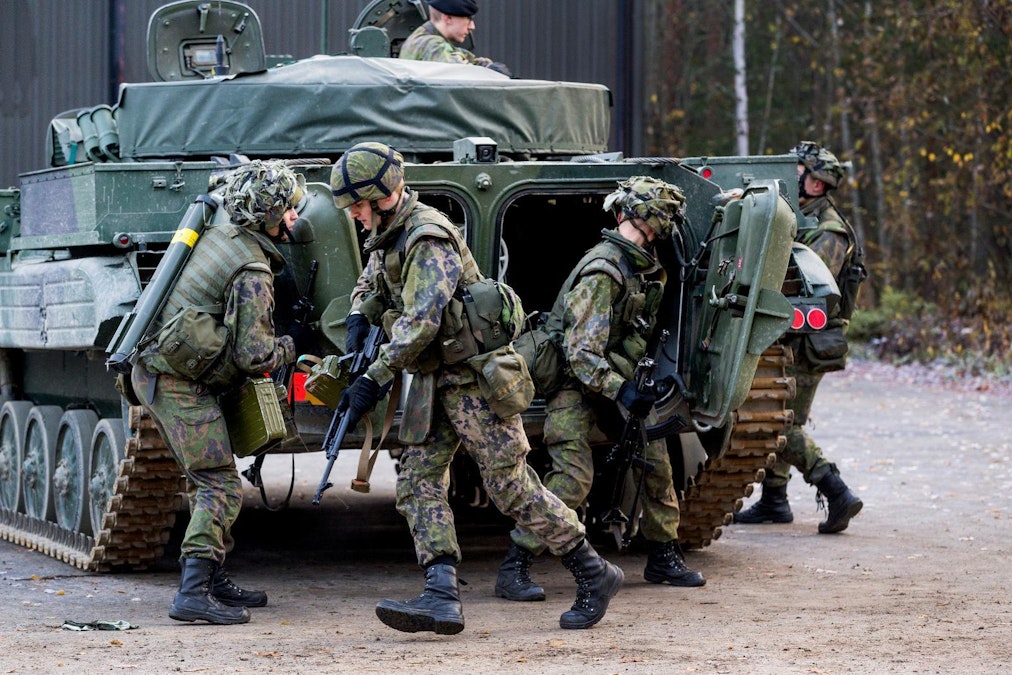 Suomen armeija on Ukrainaa pienempi, mutta sen piinallisen tehokas  taktiikka luotiin jo 1960-luvun lopulla – 