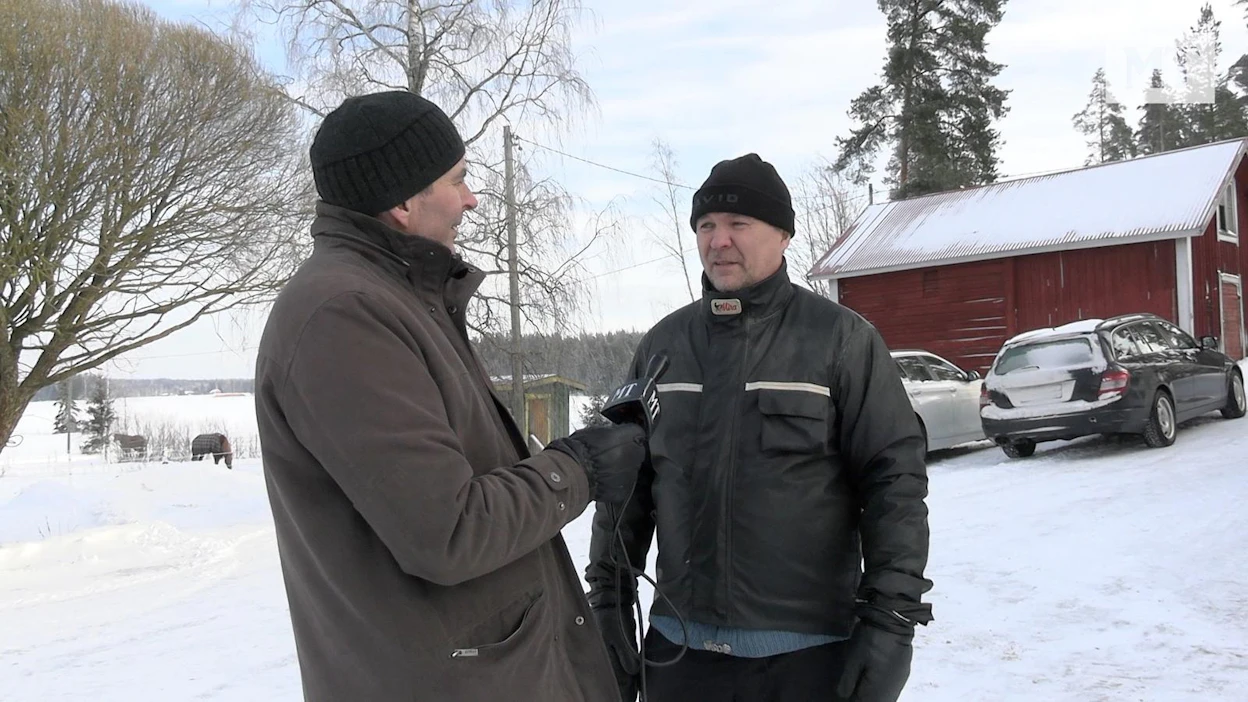 Sauli Lähdeniemellä asiakkaiden hevoset ovat menneet aina edelle. Omia on valmistettu lähtöön sen mukaan.
