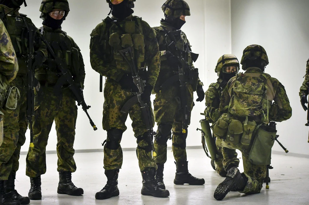 Tällä hetkellä tiedossa on kourallinen ihmisiä, jotka ovat mahdollisesti altistuneet tartunnalle.