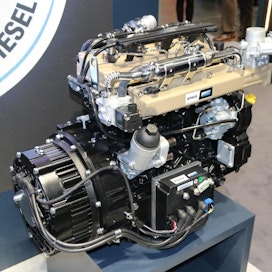 Kohler valmistaa hybridiyksikköjä, joissa on valinnan mukaan 3- tai 4-sylinterinen dieselmoottori sekä 48 V jännitteellä toimiva sähkömoottori. (UO)