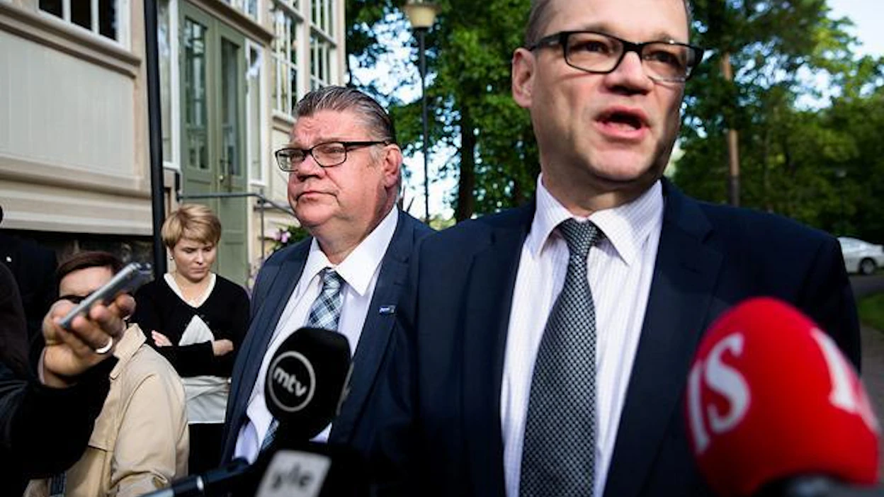 Ulkoministeri Timo Soini (ps.) ja pääministeri Juha Sipilä (kesk.) valmistautuivat torstaiaamuna toiseen budjettiriihipäivään tapaamalla aamulla toimittajia.