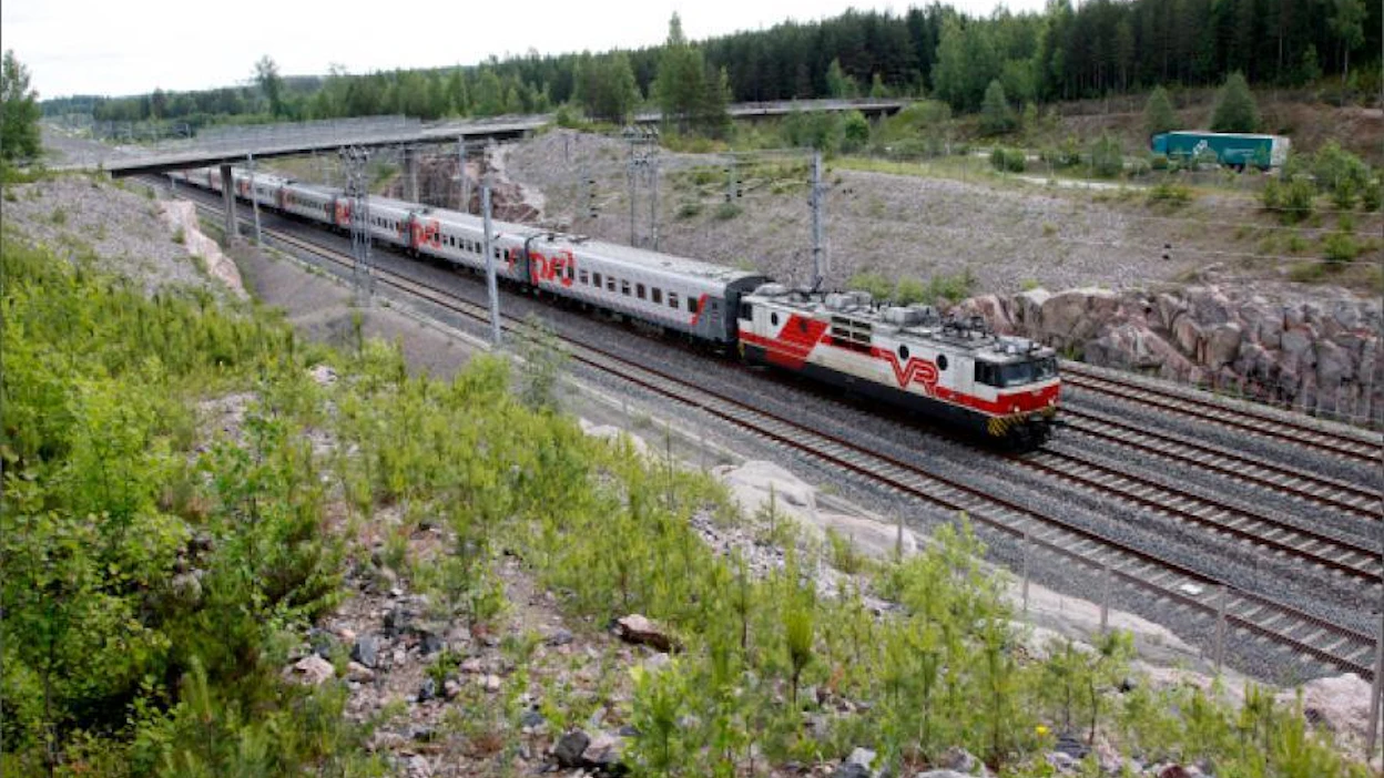 Hyvät rautatieyhteydet takaavat työvoiman liikkuvuuden, Sirkka-Liisa Ikkala kirjoittaa. Jaana Kankaanpää