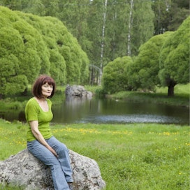 Anja Laaksonen on muuttanut ryteikön vehreäksi puutarhaksi.