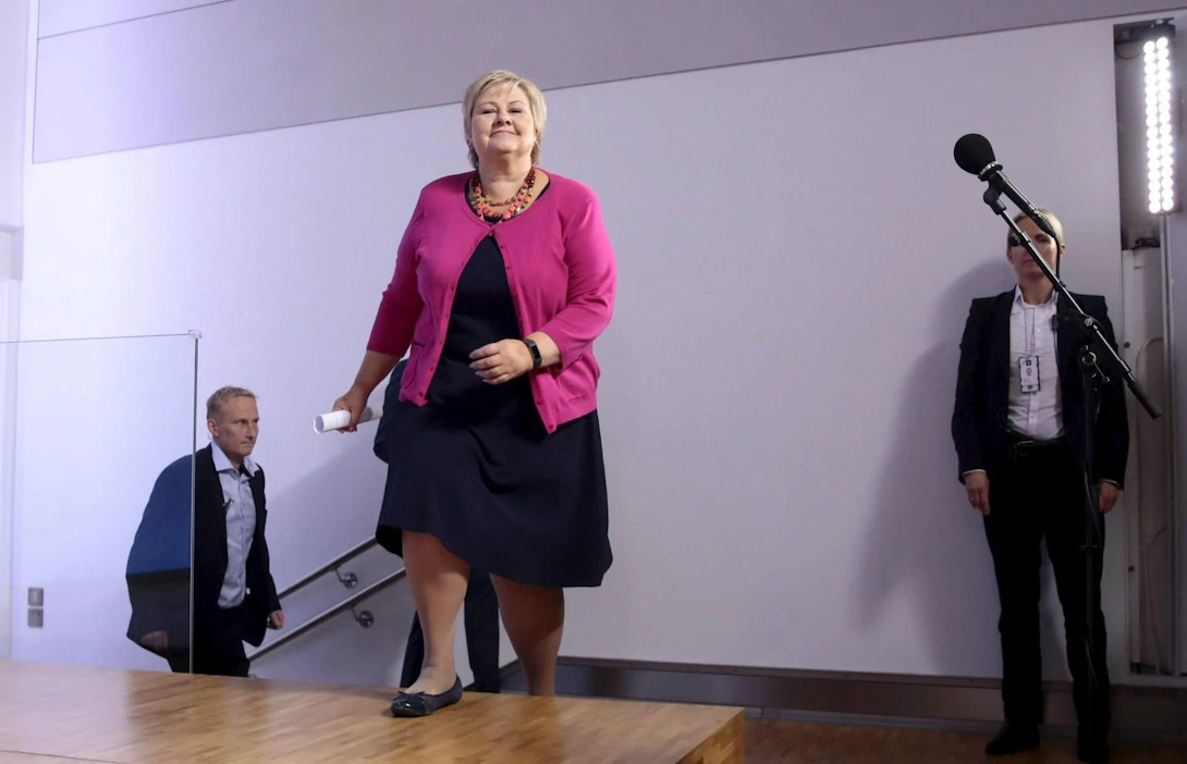 Norjan pääministeri Erna Solberg arvelee, että kesästä voi tulla melko normaali. LEHTIKUVA/AFP