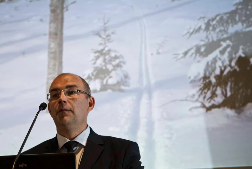 MTK:n metsävaltuuskunnan puheenjohtaja Mikko Tiirola avasi metsävaltuuskunnan kokouksen Tampereen Tornihotellissa keskiviikkona.