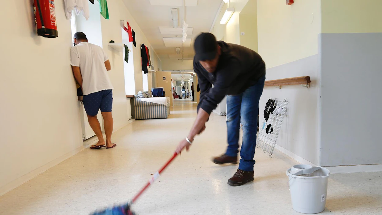 Pakolaisten ja turvapaikanhakijoiden vastaanottotoiminta vie suuren osan ensi vuonna tarvittavisa lisämäärärahoista.