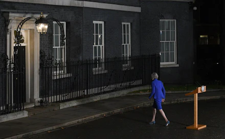 Pääministeri Mayn mielestä hallitsematon brexit voidaan estää vain äänestämällä hänen neuvottelemansa erosopimuksen puolesta. LEHTIKUVA/AFP