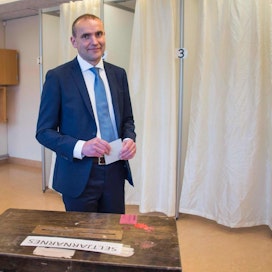 Gudni Johannesson keräsi lauantain vaaleissa peräti 92 prosenttia äänistä.
