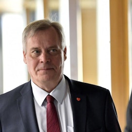 Antti Rinteen SDP menetti kannatustaan kaksi prosenttiyksikköä.