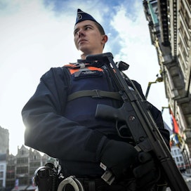 Antwerpenissa poliisi partioi tammikuussa 2015. Lehtikuva/AFP
