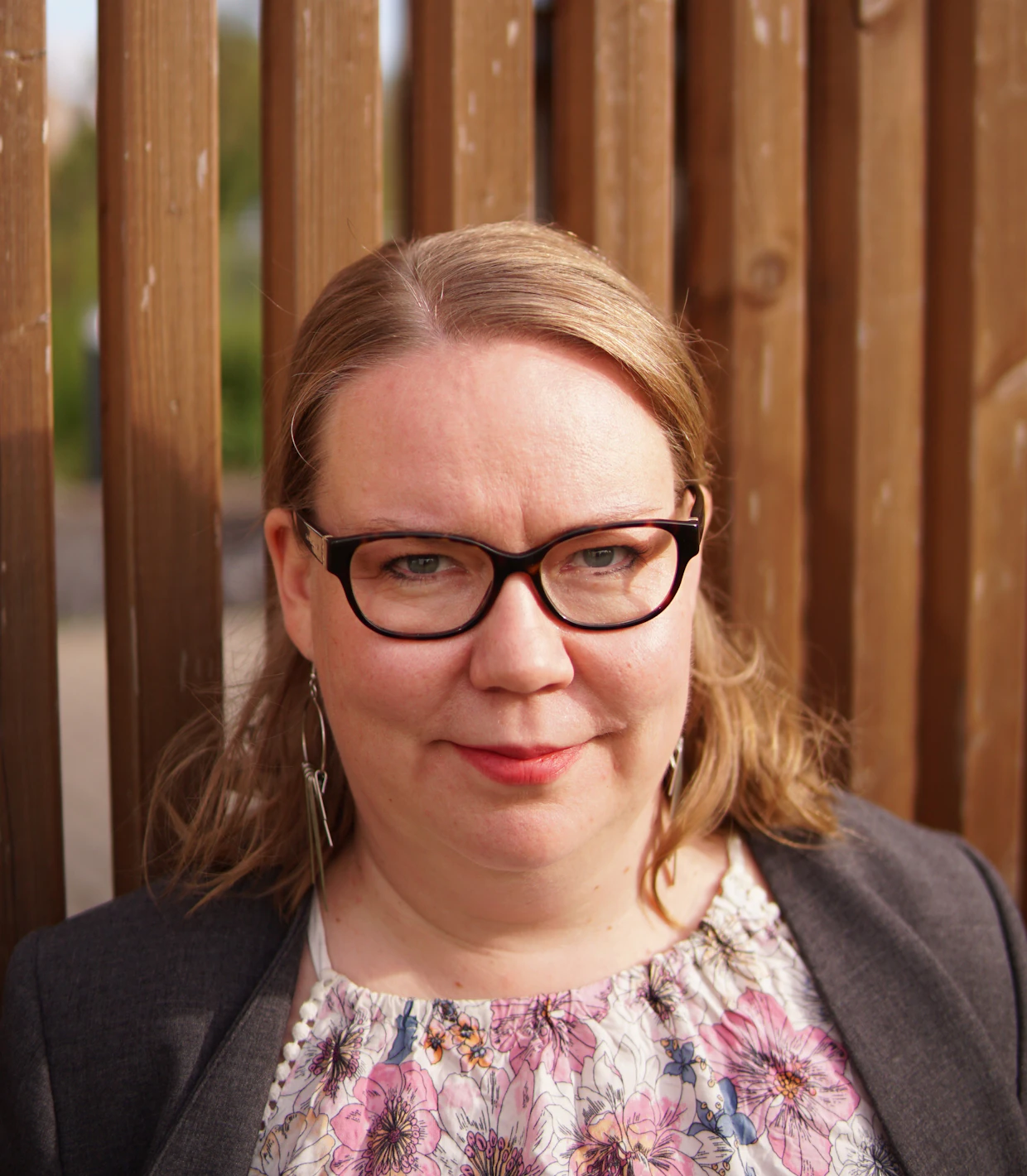 THL:n tutkija Maria Heiskanen ehdottaa 20 vuoden ikärajaa ainakin nettikasinoille ja vedonlyöntiin.