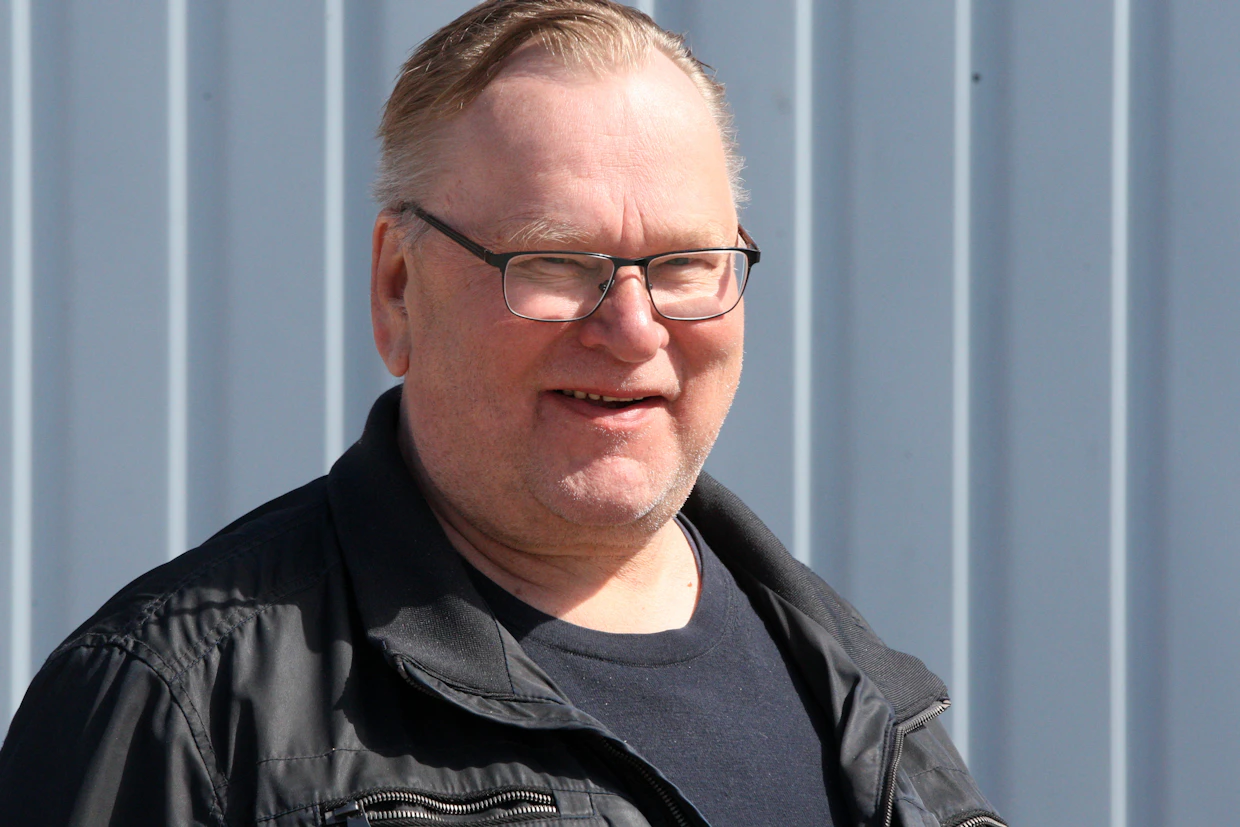 Matti Viitala omistaa omien sanojensa mukaan ”sellaisen riittävän määrän hevosia”.