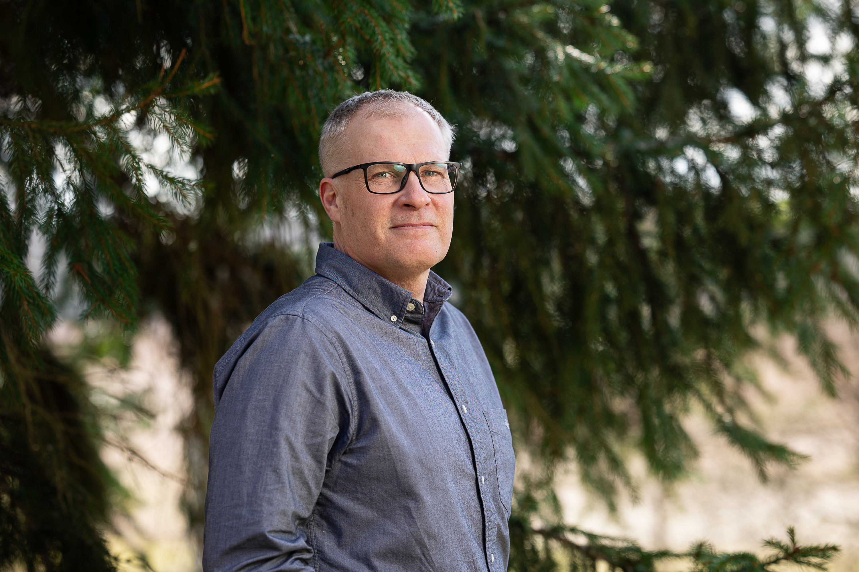 Kymenlaakson metsänhoitoyhdistyksen johtajaksi valittu Janne Ristola viihtyy metsätöissä.