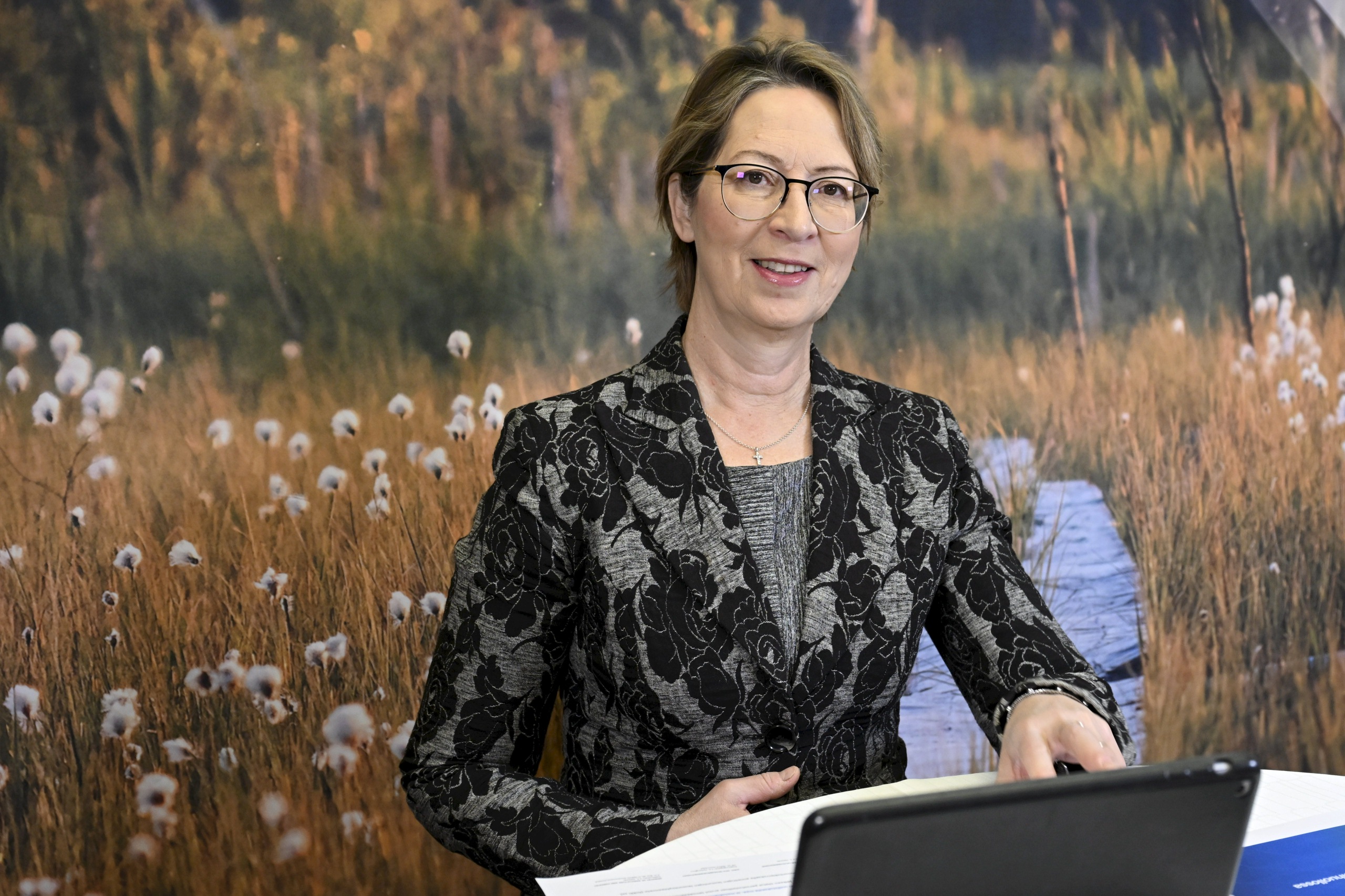 Maa- ja metsätalousministeri Sari Essayah (kd,) kertoi vesihuoltolain uudistusta koskevasta lakiesityksestä lehdistötilaisuudessa Helsingissä. 