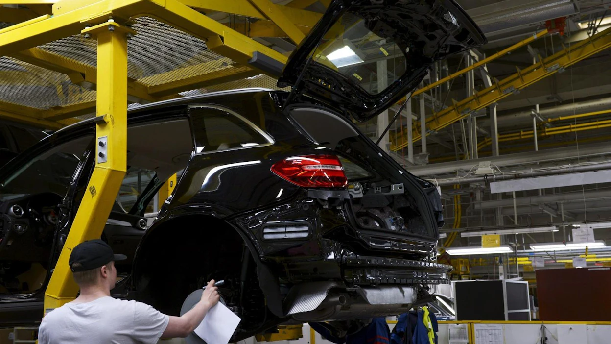 Uudenkaupungin autotehtaan yt-neuvottelut eivät Valmet Automotiven mukaan johda irtisanomisiin. LEHTIKUVA / Emmi Korhonen