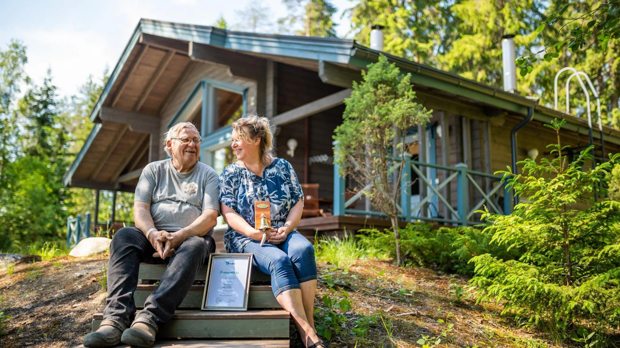 Isä Vesa ja tytär Matleena Pulkkinen pyörittävät yhdessä matkailuyritystä.