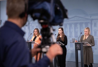 Hallitus tiedotti koronarajoitusten hallitusta ja asteittaisesta purkamisesta maanantain-illalla.