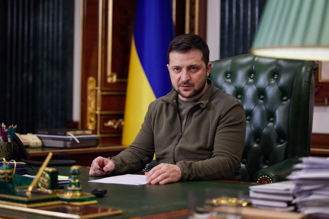 Ukrainan presidentti Volodymyr Zelenskyin mukaan rauhanneuvottelut Venäjän kanssa ovat alkaneet "kuulostaa realistisemmilta". LEHTIKUVA/AFP
