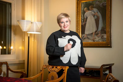 Annika Saarikko ihmettelee, miksi perussuomalaiset vähättelevät aluevaalien merkitystä.