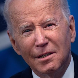 Venäjän toimet tuominnut Yhdysvaltain presidentti Joe Biden sanoo Putinin tehneen &quot;provosoimattoman ja perusteettoman&quot; hyökkäyksen Ukrainaan. Lehtikuva/AFP