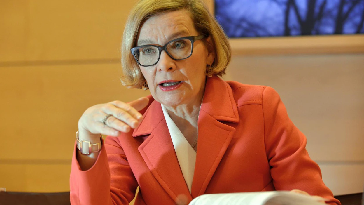 Paula Risikon mukaan viranomaisten välinen yhteistyö sekä hyvät vinkit ovat auttaneet ehkäisemään useita väkivaltaisia iskuja.