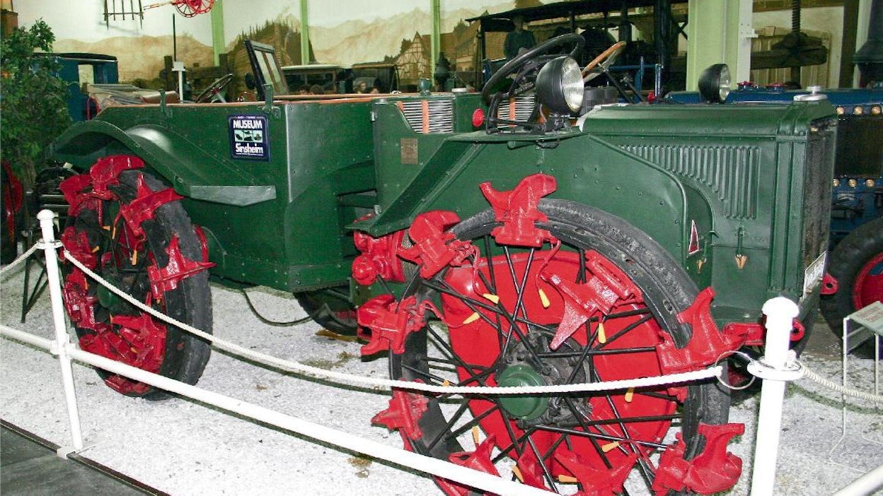 Pavesi P4M 1919–1945 Gambolo ja Modena, Italia 1926–1930 Newcastle, Englanti 1925–1929 Trollhättän, Ruotsi 1931–? Budapest, Unkari