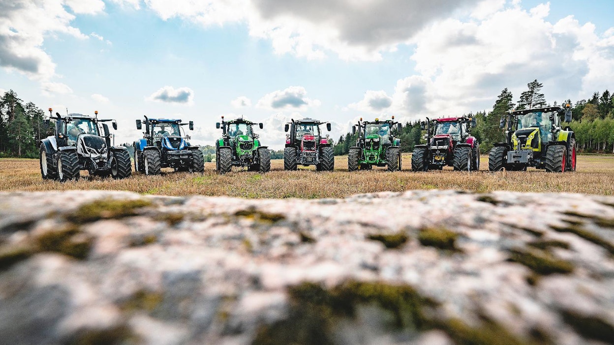 Suuressa traktorivertailussa olivat mukana seuraavat traktorimerkit: Case Puma 220 MCE, Claas Axion 810 Hexashift, Deutz-Fahr 6215 RCshift, John Deere 6195R DirectDrive, Massey Ferguson 7722 Dyna-6, New Holland T7.245 PCE ja Valtra T214 Versu SmartTouch.
