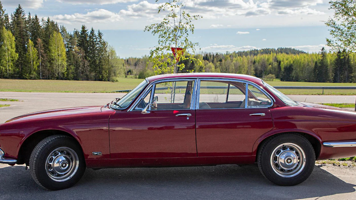Sir William Lyonsin piirtämät linjat kestävät aikaa. Jaguarin muotoilu lähti uusille urille vasta 2010-luvulla.