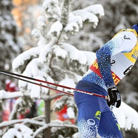 Iivo Niskanen sijoittui maastohiihdon Tour de Ski -kiertueen kolmannessa kilpailussa 20:nneksi. Arkistokuva. LEHTIKUVA / Heikki Saukkomaa