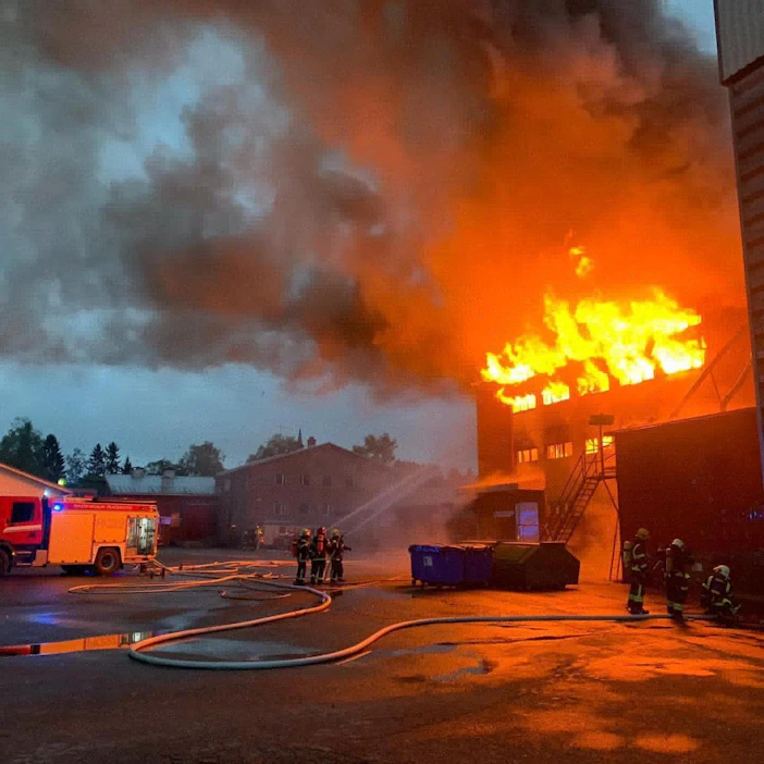 Tiedossa ei ole henkilövahinkoja, mutta pelastuslaitoksen mukaan mylly tulee vahingoittumaan tulipalossa pahoin. LEHTIKUVA / HANDOUT / POHJOIS-KARJALAN PELASTUSLAITOS