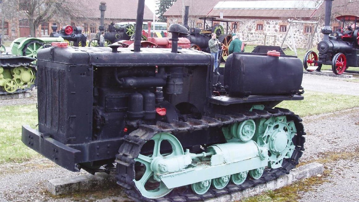 Kirovets KD-35 1947–60, Lipetsk, Venäjän SNT 1950–51, Minsk, Valko-Venäjän SNT, Neuvostoliitto Valmistettu yhteensä 113 600 kpl