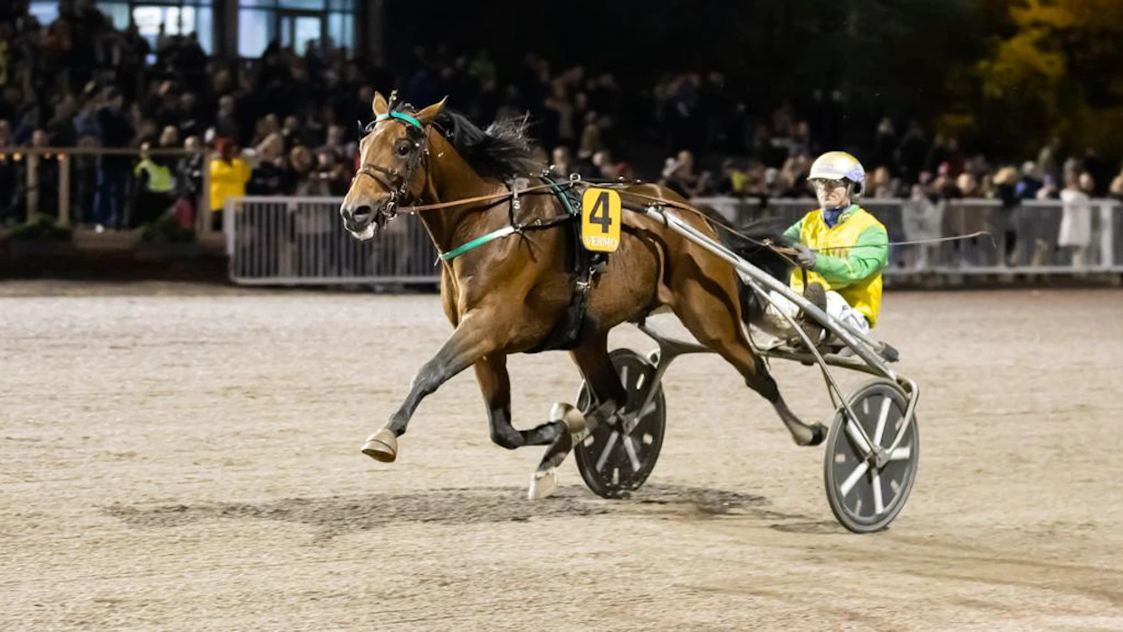 Face Time Bourbon ja Björn Goop kävivät voittamassa UET Grand Prix’n Vermossa matkallaan kohti Prix d’Ameriquen ykkössijaa.