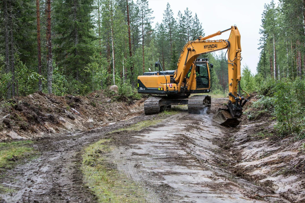 Otso Metsäpalvelut Oy on ilmoittanut keskittyvänsä jatkossa entistä enemmän metsäteiden rakentamiseen ja perusparannukseen.