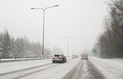 Suomen keskiosissa on tänään laajalla alueella kehno ajokeli. Kuva on viime marraskuulta.