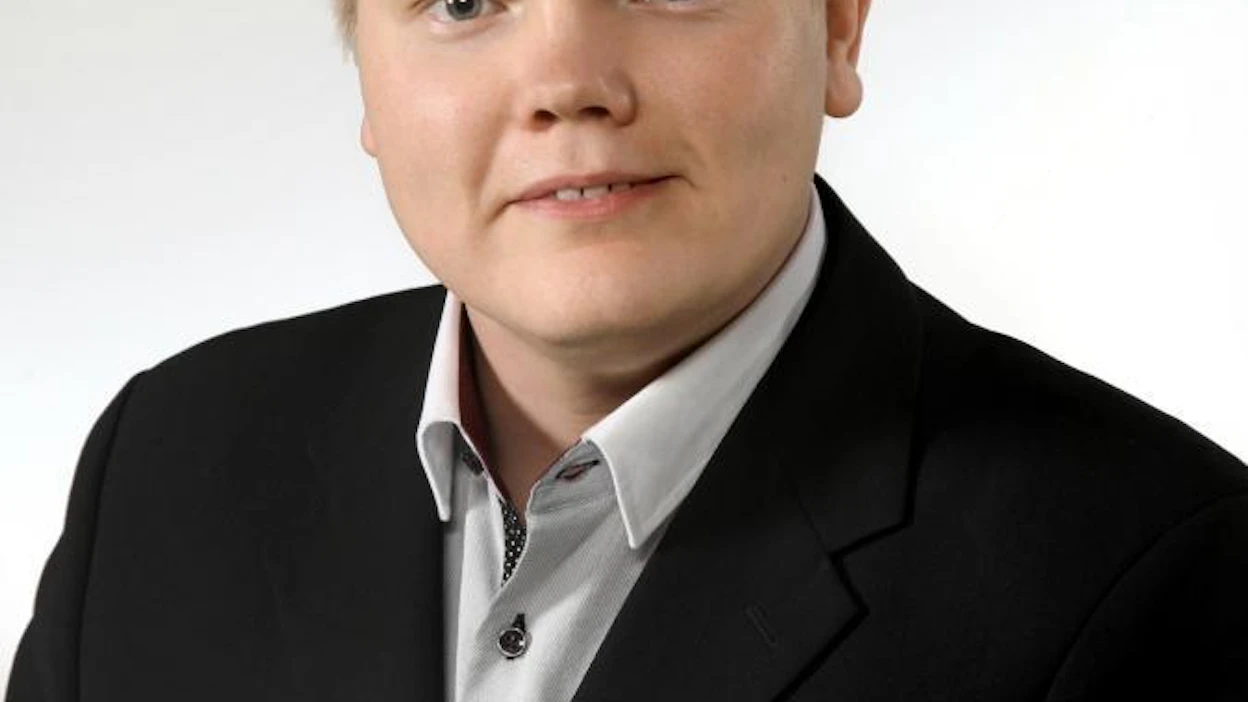 Keskustan kauhavalainen varapuheenjohtaja Antti Kurvinen ei hyväksy kokoomuslaisten sooloilua sote-uudistuksessa.