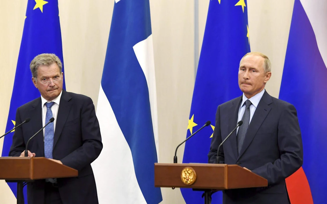 Presidentti Sauli Niinistö ja Venäjän presidentti Vladimir Putin tapasivat myös elokuussa Venäjällä. LEHTIKUVA / MARKKU ULANDER