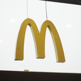 McDonald’s myi Venäjän liiketoimintansa toukokuussa. Ketju avattiin kesäkuussa uudella nimellä. 