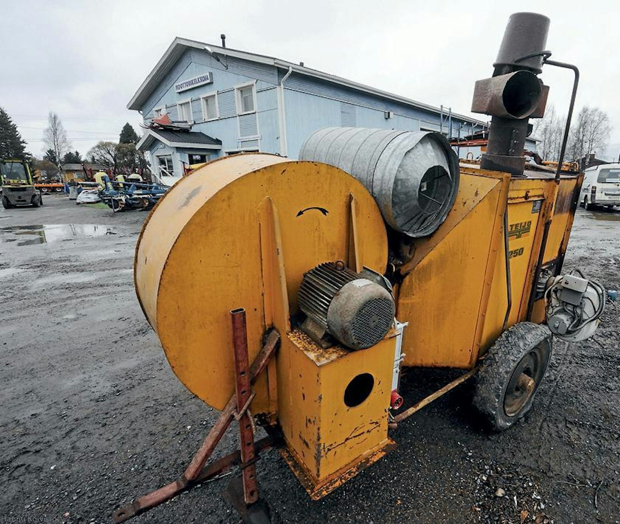 Teijolainen kuivurin pannu etsii uutta kotia.