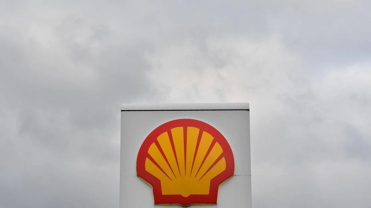 Shell ilmoittaa lopettavansa venäläisöljyn ostot heti eikä aio solmia uusia sopimuksia.