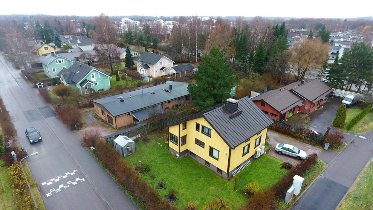 Tilasto kattaa omalla tontilla olevat omakotitalot. LEHTIKUVA / Martti Kainulainen