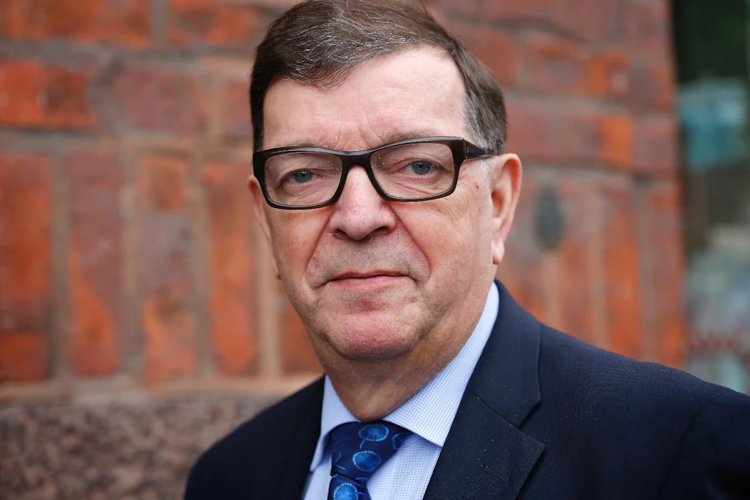 Europarlamentaarikko Paavo Väyrynen.