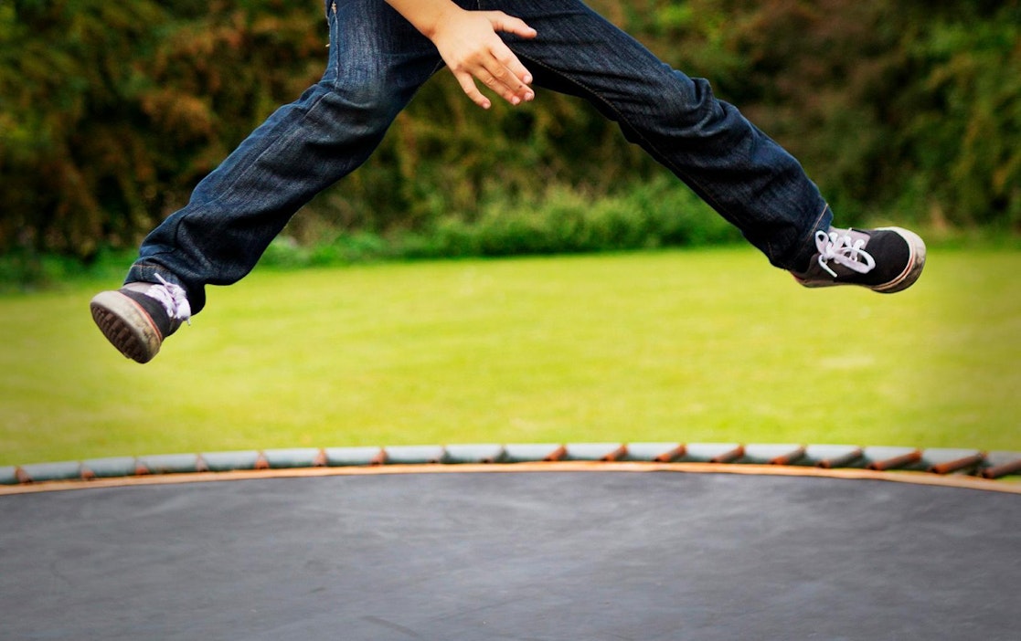 Onnettomuuden riskiä lisää esimerkiksi hyppijän kokemattomuus tai väsymys.