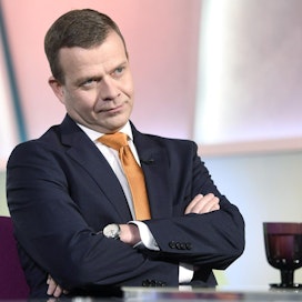 Kokoomuksen puheenjohtaja, valtiovarainministeri Petteri Orpo oli vieraana Ylen Ykkösaamussa. LEHTIKUVA / HEIKKI SAUKKOMAA