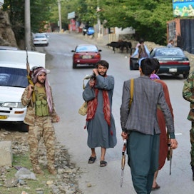 Talebanin voitto on luonut myös pelkoja siitä, millaiseksi naisten ja tyttöjen asema muodostuu Afganistanissa. LEHTIKUVA/AFP