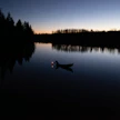 Tuulastukseen kannattaa odottaa sysipimeää, sillä valon heijastukset järven pinnasta estävät näkyvyyden pohjaan.