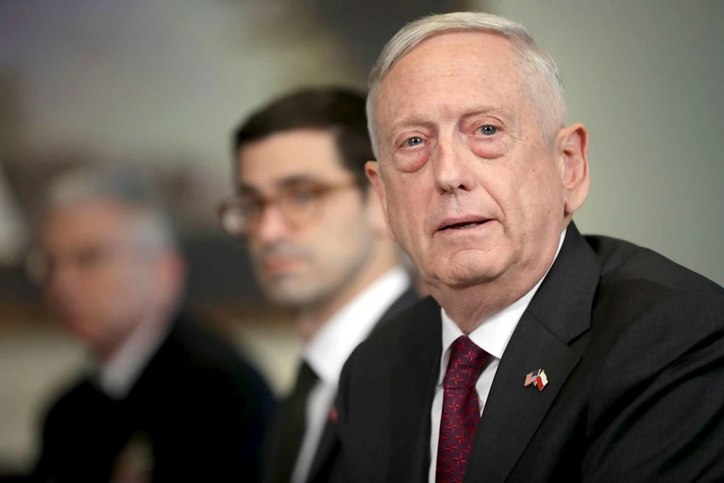 Yhdysvaltain puolustusministeri James Mattis tapaa Washingtonissa Suomen ja Ruotsin virkaveljensä. Ministerit allekirjoittavat aiejulistuksen. LEHTIKUVA/AFP