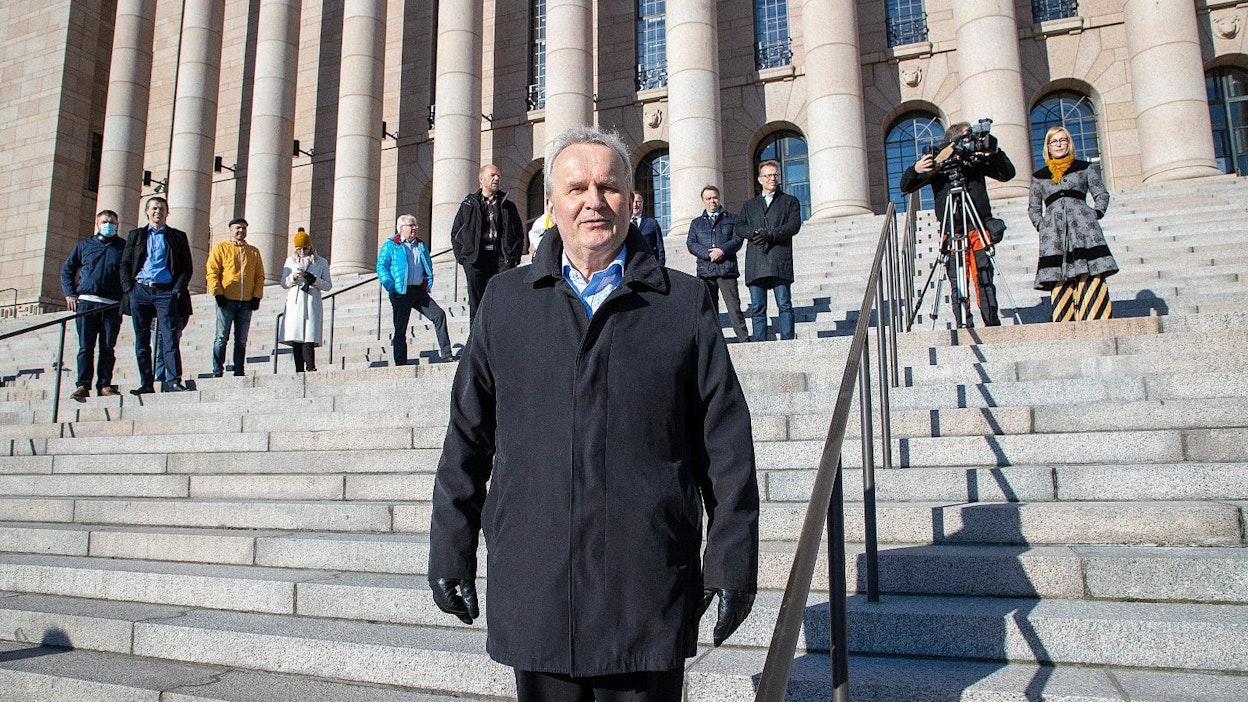 Kansanedustaja Hannu Hoskonen.