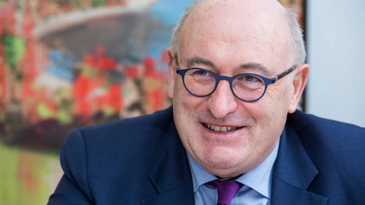 Susi nauttii edelleen suojelua Saksan kasvaneista kotieläinvahingoista huolimatta, linjasi EU:n maatalouskomissaari Phil Hogan.