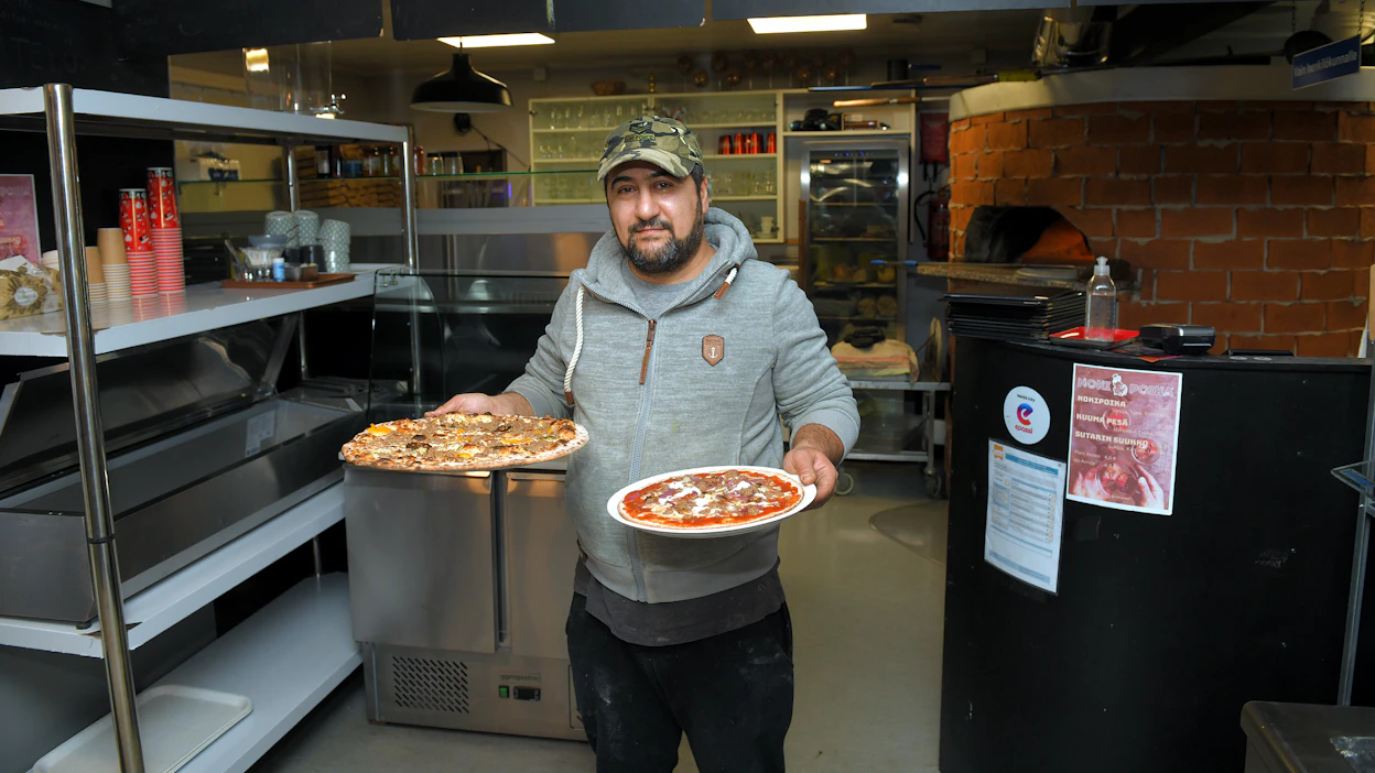 Yksi Ninno Zanganan lempipaikoista on ravintolan pizzauunin vieressä. ”Kun seison siinä, unohdan kaikki elämän ongelmat. Saan voimaa, kun asiakas tulee sanomaan, että tämä oli paras pizza ikinä”, hän kertoo.