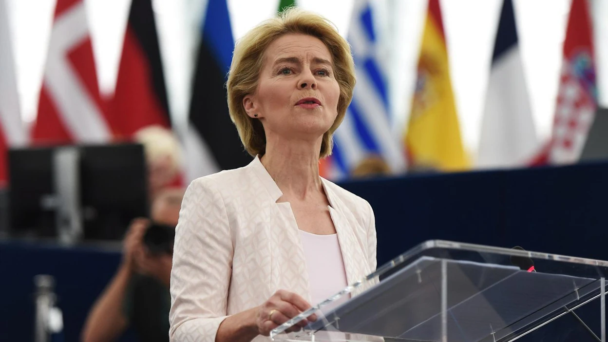 Mepit grillasivat komission puheenjohtajaehdokas Ursula von der Leyeniä aamupäivällä nelisen tuntia.